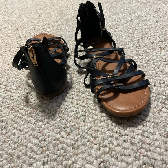 Target sandals - Picture 2 of 4